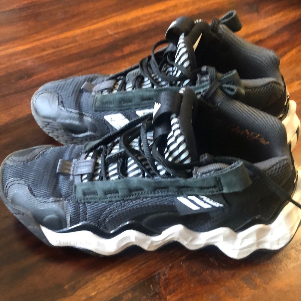 Addidas basketball shoes size 8.5